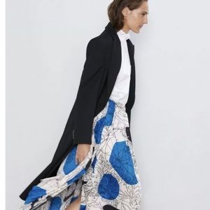 zara blue printed midi skirt